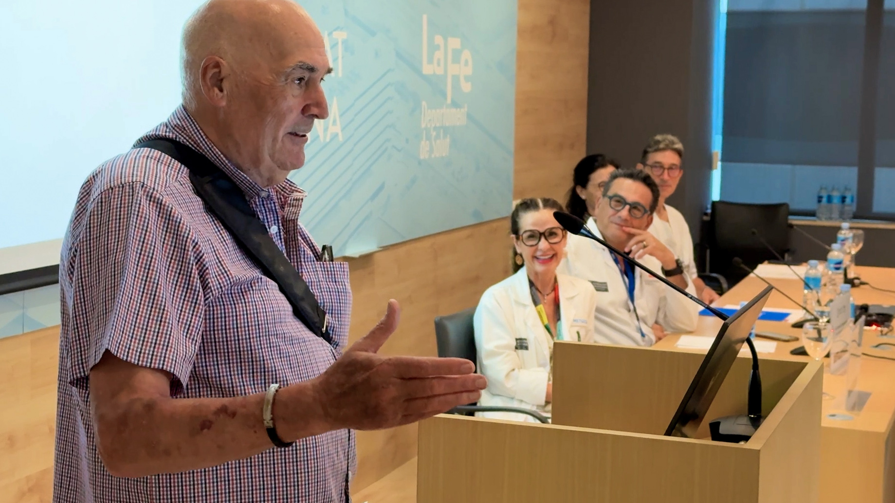 corazón mecánico implantado