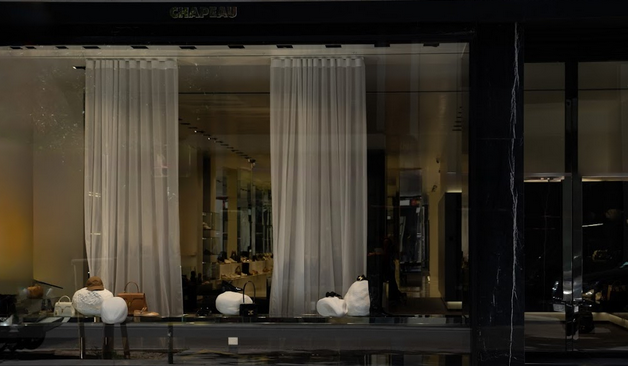 Alunizaje tienda de lujo en Valencia