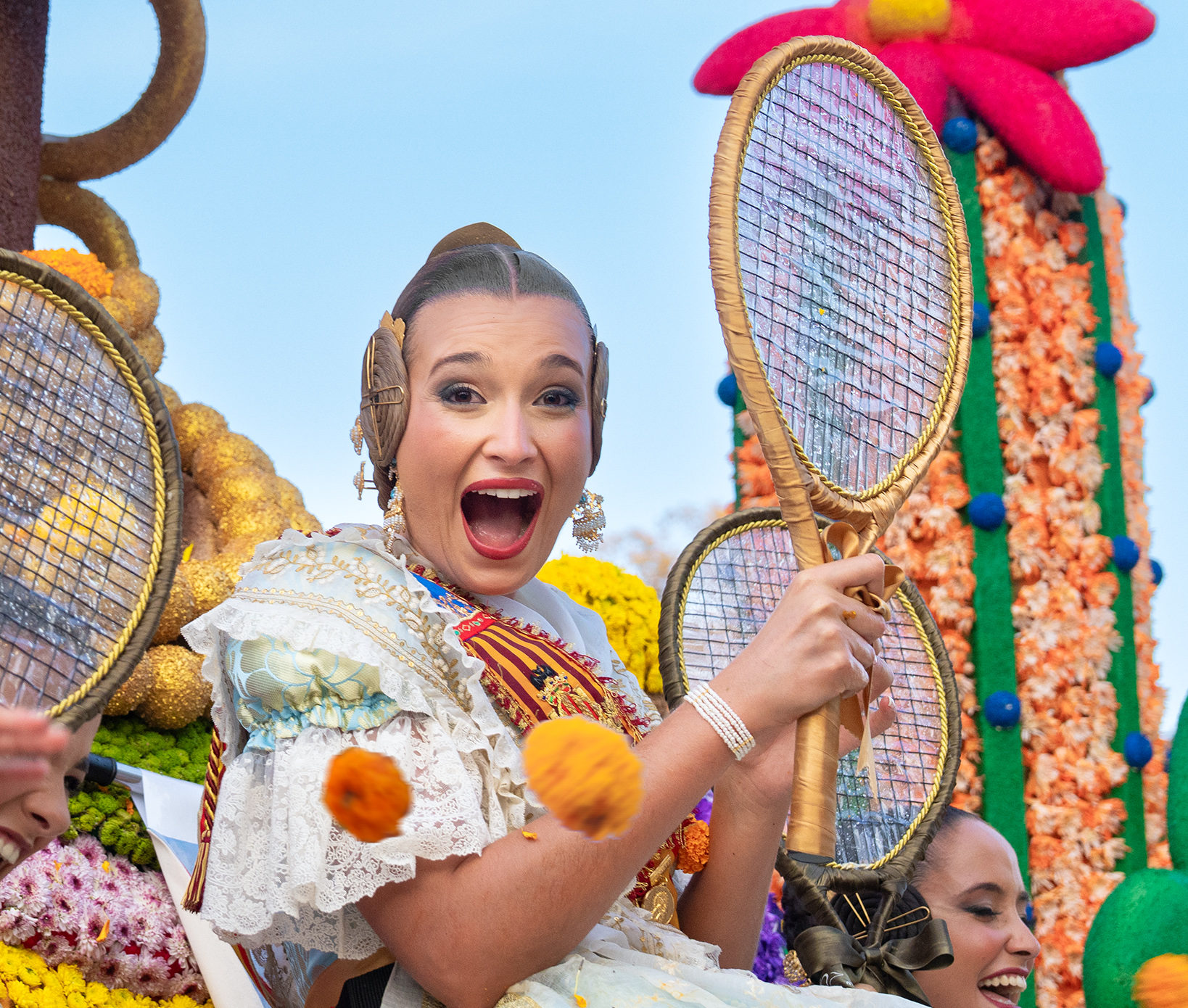 La Batalla de Flores de Valencia 2026 se celebra el domingo 26 de julio en el Paseo de la Alameda. Consulta el horario, el recorrido, cómo será el desfile y la historia de una de las fiestas más emblemáticas de la ciudad.