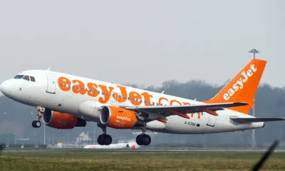 vuelo Alicante pareja emborracha y mantiene relaciones sexuales