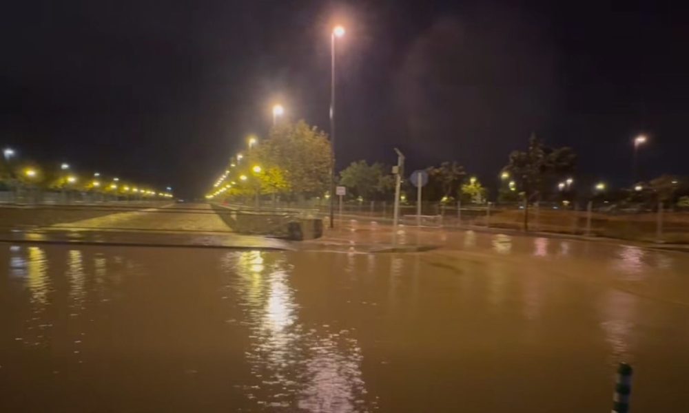 Carreteras cortadas lluvia