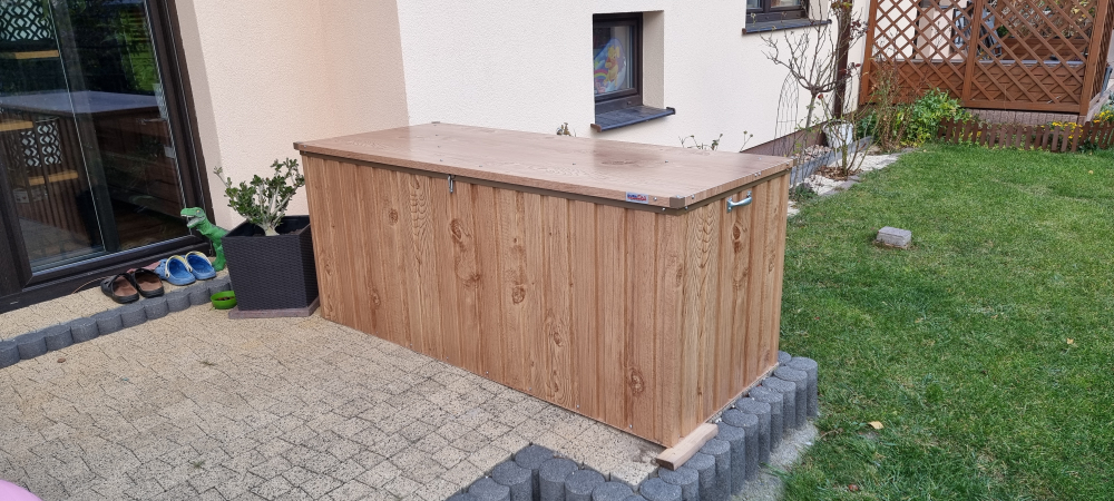 10 usos creativos para tu baúl de jardín (más allá del almacenamiento)