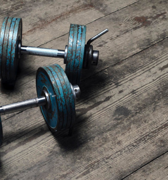Maximiza tu entrenamiento: guía completa para usar mancuernas