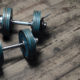 Maximiza tu entrenamiento: guía completa para usar mancuernas