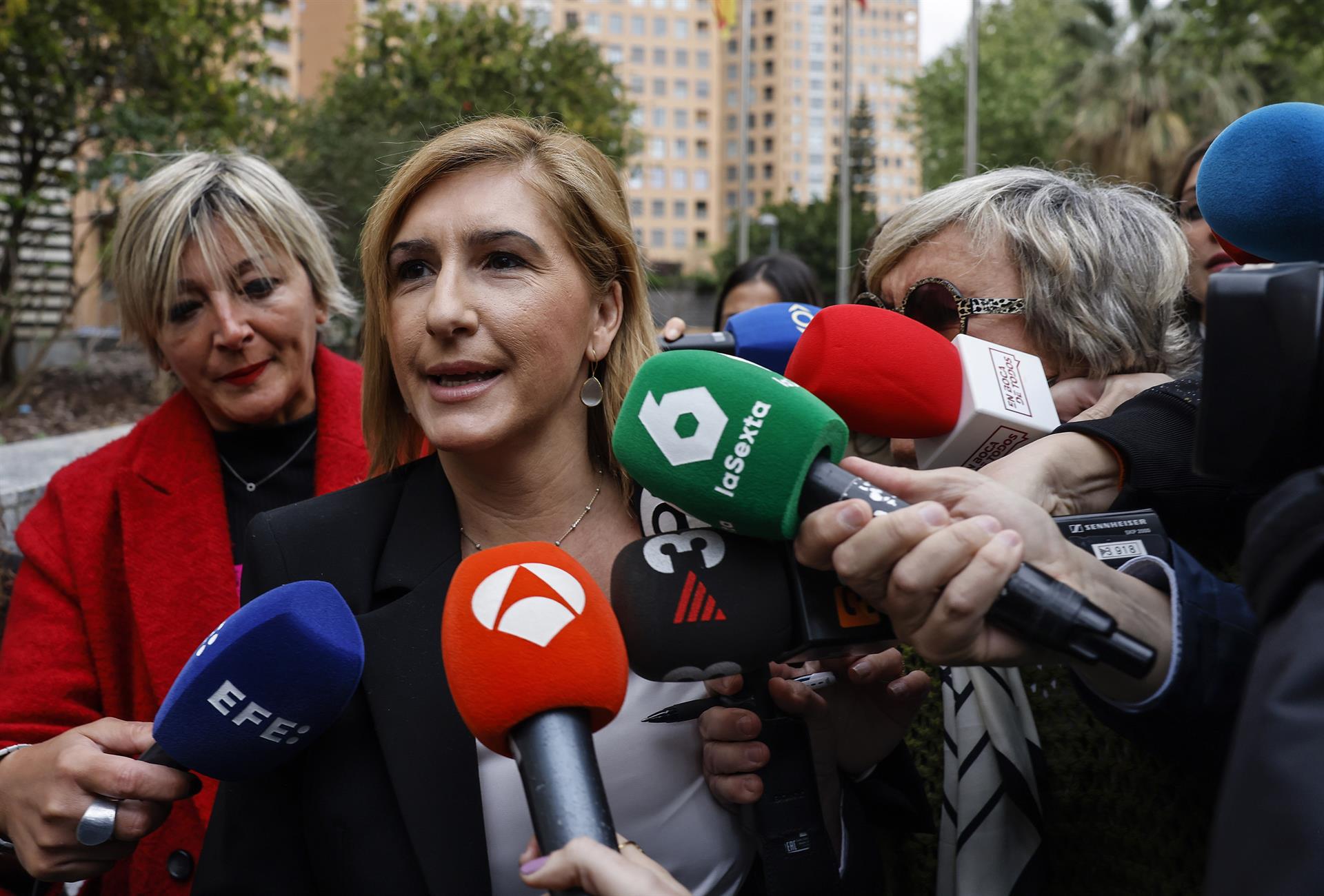 whatsapps Pradas Mazón