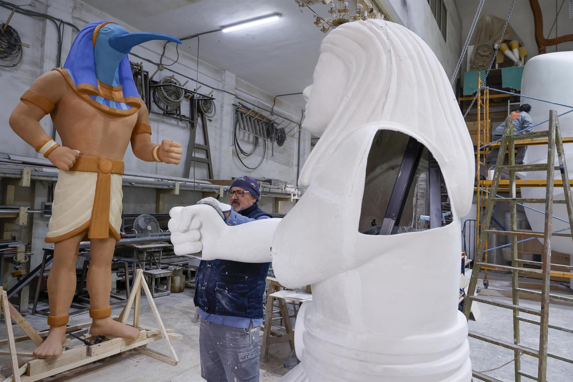 gremio fallero amenaza lluvia 'plantà'