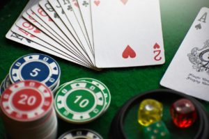 Del 320 x 480 al pulgar: qué puede omitir un casino en el móvil y qué no