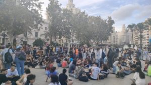 acampada Ayuntamiento Valencia vivienda