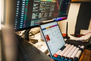 Arquitectura web y rendimiento en las plataformas modernas de entretenimiento digital 